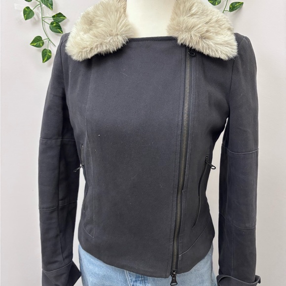 Club Monaco Black Jacket with Cream Faux Fur Collar - Picture 4 of 9